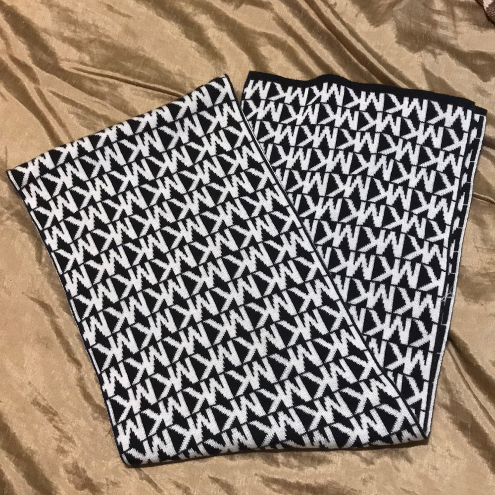 Michael Kors Scarf